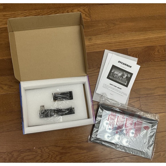 Sylvania 10-Inch Wi-Fi Cloud Digital Picture Frame (Black) - Picture 4 of 4